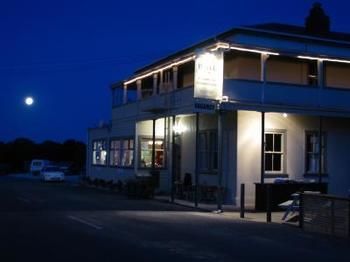 The Pier Hotel Kaikoura Exterior photo